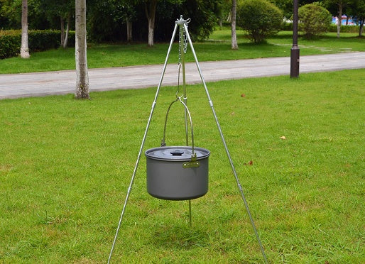 lightweight camping tripod for BBQ Canada